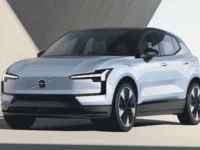 Volvo EX30 Kabusu: Elektrikli Otomobil Patlayabilir mi? Geri Çağırma Başladı!