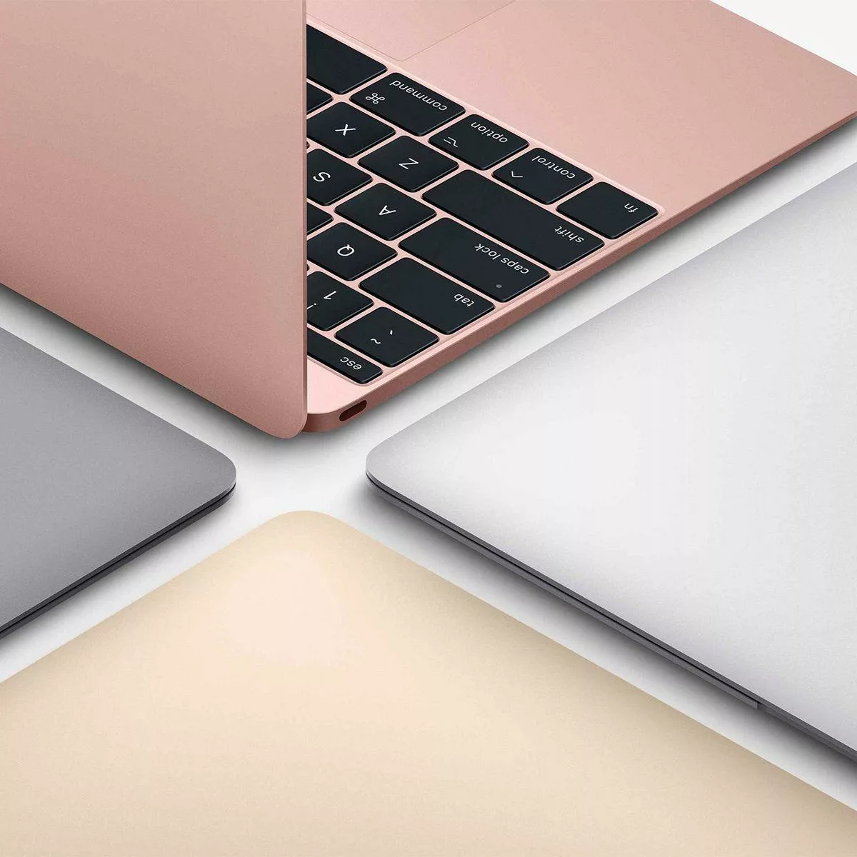 Renkli ve Ucuz MacBook Modeli Geri Dönüyor