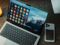 iPhone Cipli Uygun Fiyatli MacBook Geliyor