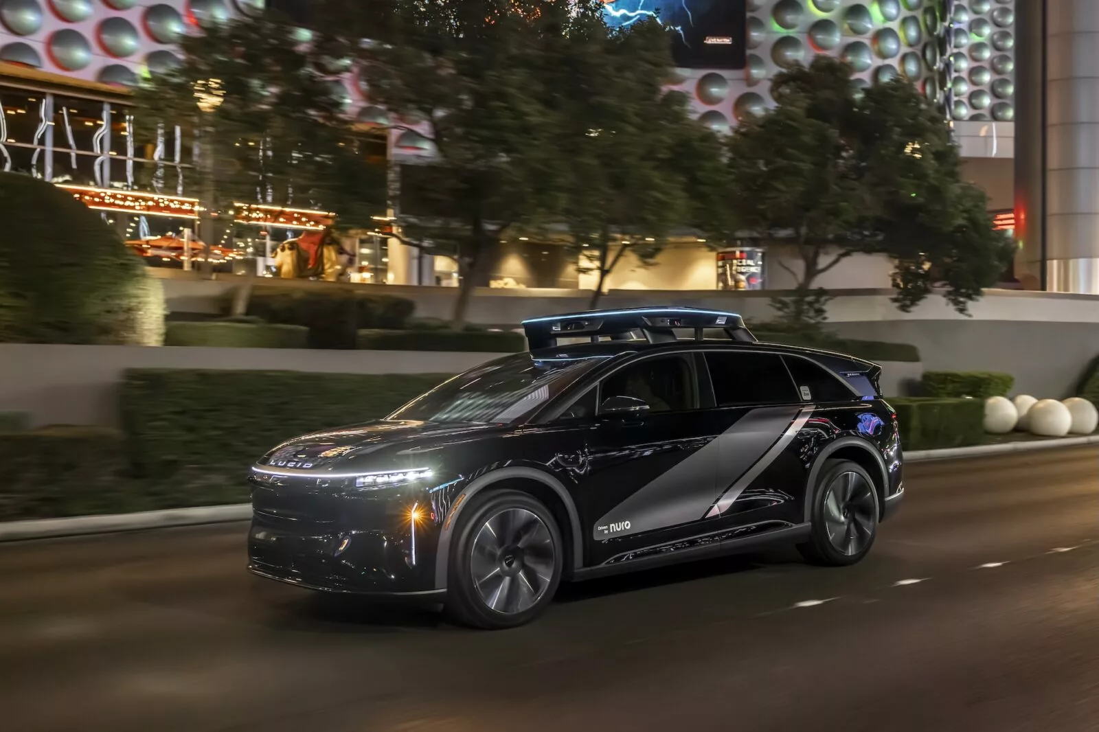 Uber Sürücüsüz Taksi Dönemini Başlatıyor: Gelecek Geldi mi?